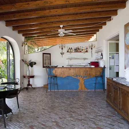 Enrica - Aeolian Charme Липари