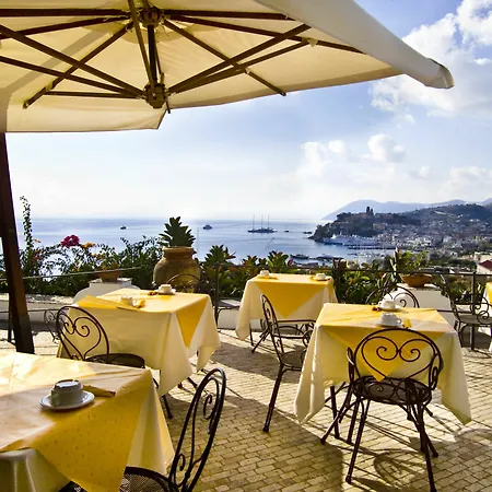 Enrica - Aeolian Charme Hotel 4*